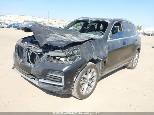 5UXCR6C08N9K44885 2022 BMW X5 - Image 2