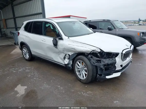 5UXCR6C08N9M30829 2022 BMW X5 - Image 1