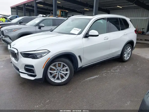 5UXCR6C08N9M30829 2022 BMW X5 - Image 2