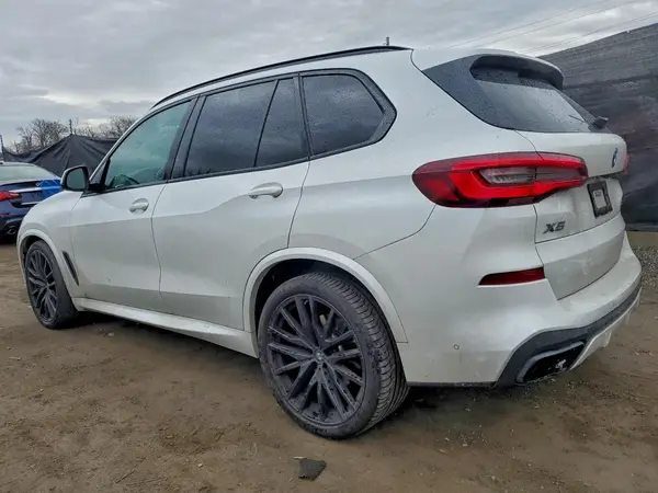 5UXCR6C08N9N16884 2022 BMW X5 - Image 2