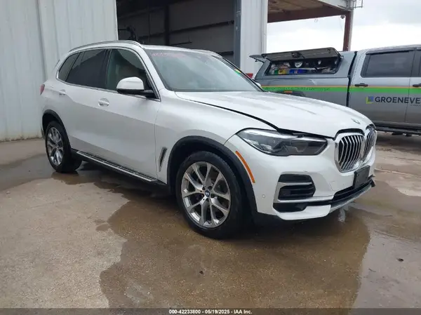5UXCR6C08P9P02864 2023 BMW X5 - Image 1