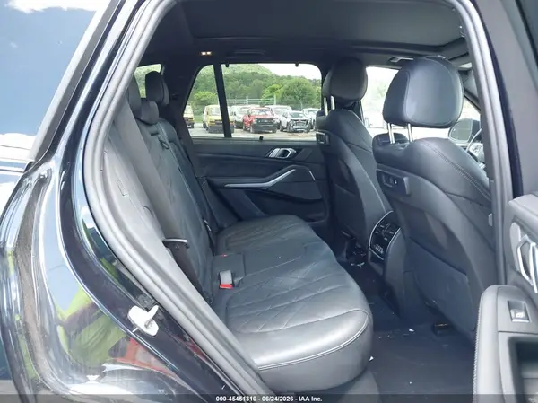 5UXCR6C08P9P20412 2023 BMW X5 - Image 8