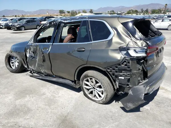5UXCR6C08P9P50476 2023 BMW X5 - Image 2