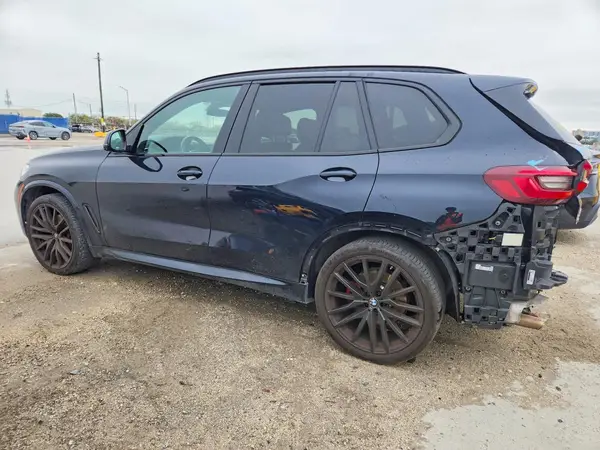 5UXCR6C08P9R63377 2023 BMW X5 - Image 2