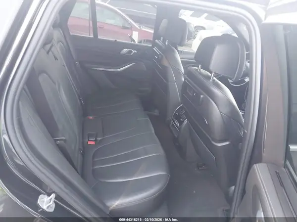 5UXCR6C09L9B13772 2020 BMW X5 - Image 8