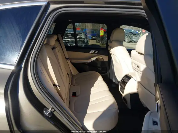 5UXCR6C09L9B59103 2020 BMW X5 - Image 8