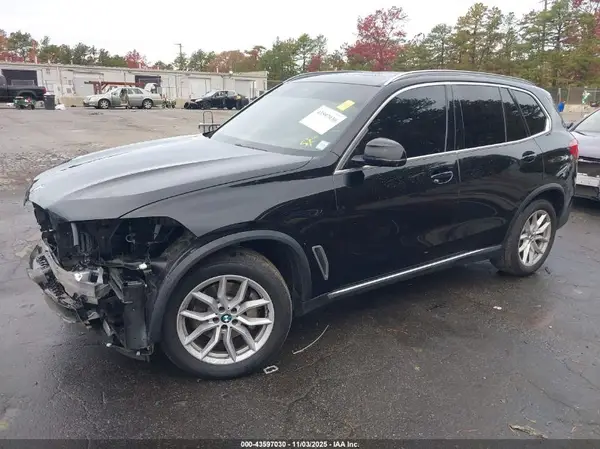 5UXCR6C09L9B85961 2020 BMW X5 - Image 2