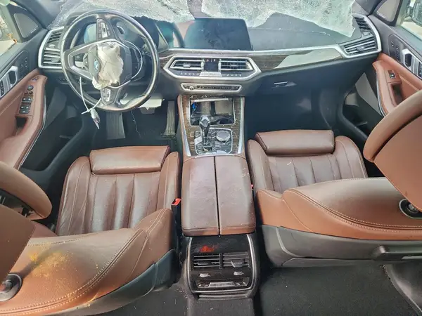 5UXCR6C09L9C61470 2020 BMW X5 - Image 8