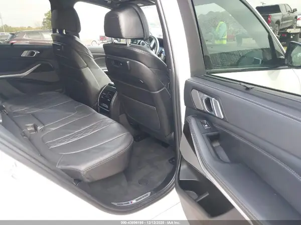 5UXCR6C09L9C75269 2020 BMW X5 - Image 8