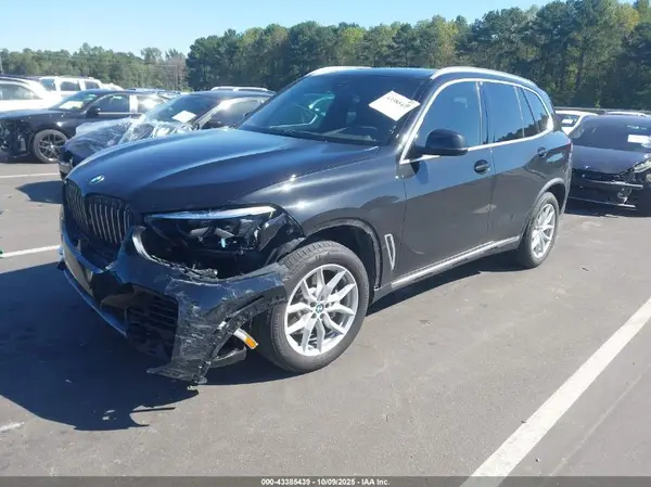 5UXCR6C09LLL83214 2020 BMW X5 - Image 2