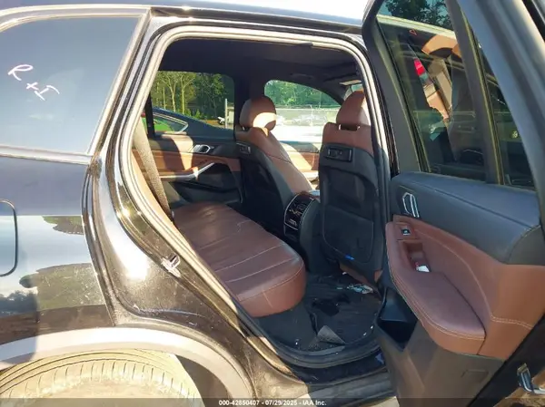 5UXCR6C09M9D76586 2021 BMW X5 - Image 8
