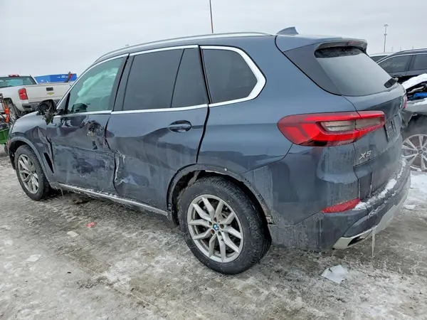 5UXCR6C09M9E05083 2021 BMW X5 - Image 2