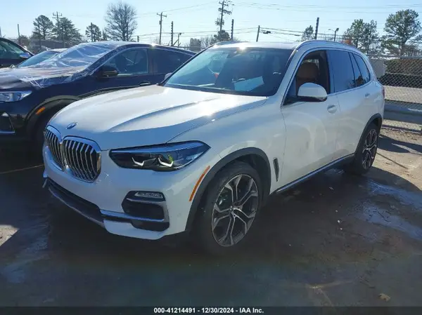 5UXCR6C09M9E09568 2021 BMW X5 - Image 2