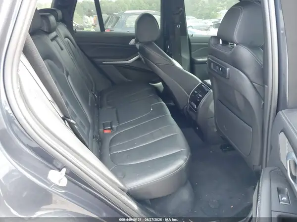 5UXCR6C09M9E74064 2021 BMW X5 - Image 8