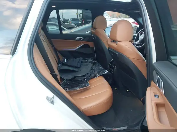 5UXCR6C09M9E79054 2021 BMW X5 - Image 8