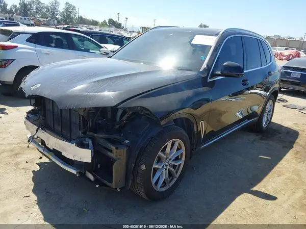 5UXCR6C09M9F35154 2021 BMW X5 - Image 2