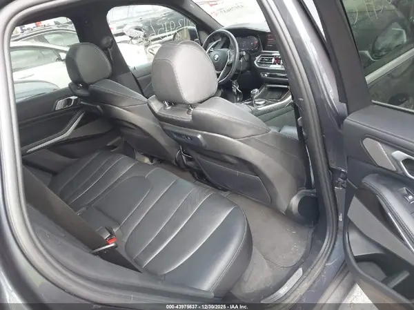 5UXCR6C09M9F47644 2021 BMW X5 - Image 8