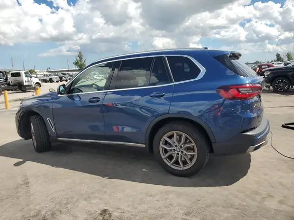 5UXCR6C09M9G07101 2021 BMW X5 - Image 2