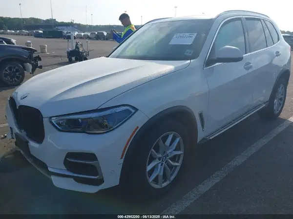 5UXCR6C09N9K38691 2022 BMW X5 - Image 2