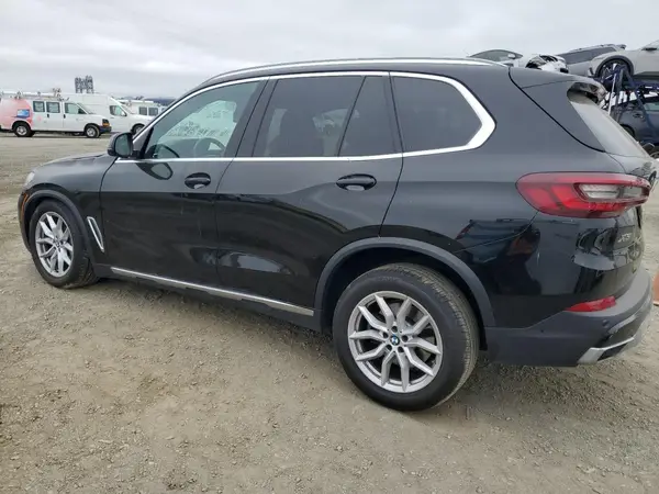 5UXCR6C09N9K80780 2022 BMW X5 - Image 2