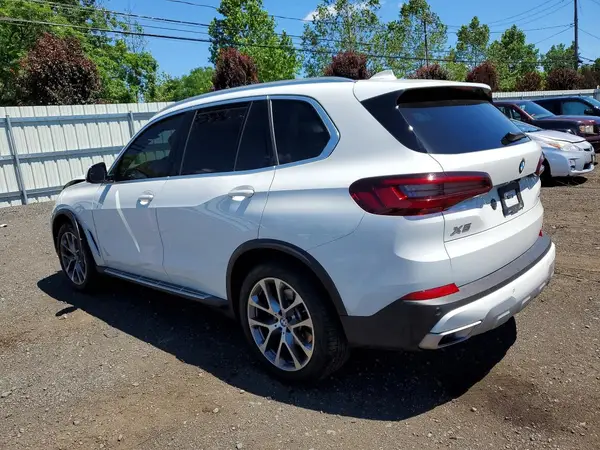 5UXCR6C09N9L33980 2022 BMW X5 - Image 2