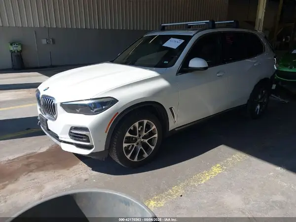 5UXCR6C09N9M21945 2022 BMW X5 - Image 2