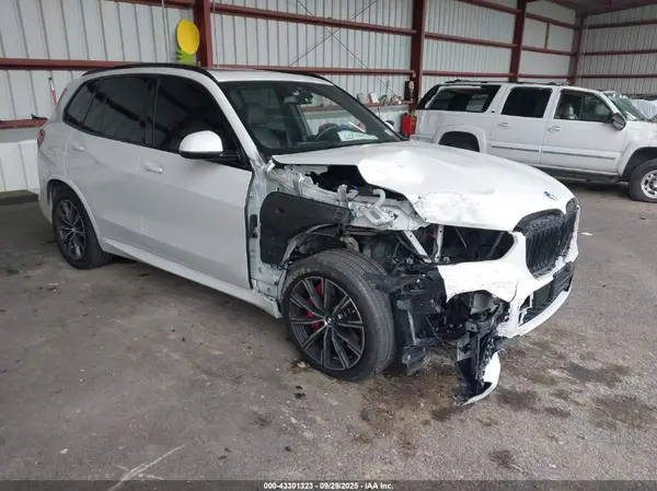 5UXCR6C09N9M42424 2022 BMW X5 - Image 1
