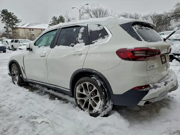 5UXCR6C09N9M90859 2022 BMW X5 - Image 2