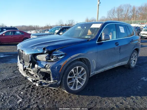 5UXCR6C09N9N26744 2022 BMW X5 - Image 2