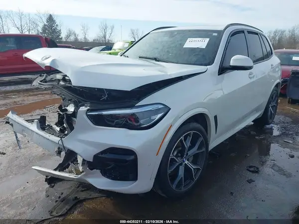 5UXCR6C09P9R22756 2023 BMW X5 - Image 2