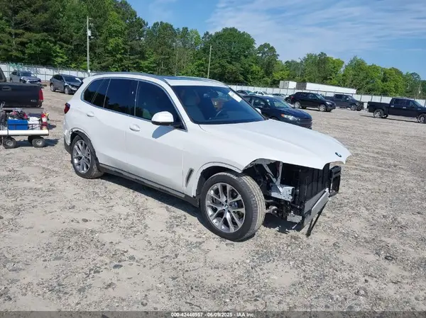 5UXCR6C09P9R25706 2023 BMW X5 - Image 1