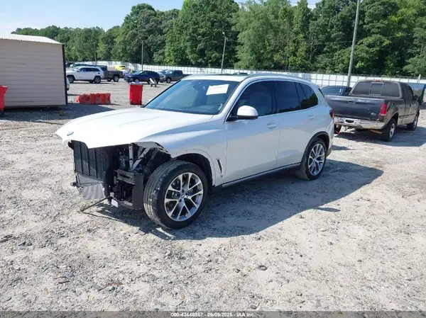 5UXCR6C09P9R25706 2023 BMW X5 - Image 2