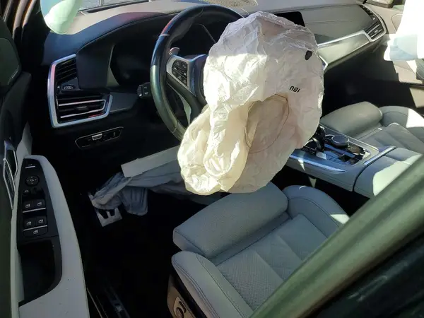 5UXCR6C09P9R44806 2023 BMW X5 - Image 8
