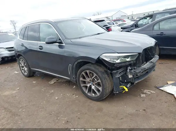 5UXCR6C0XL9B92840 2020 BMW X5 - Image 1