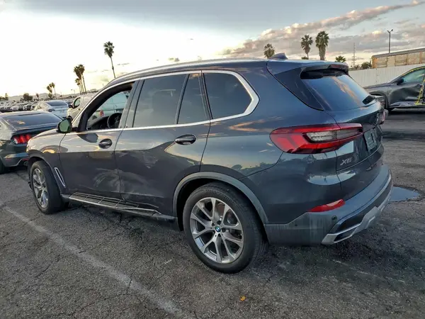 5UXCR6C0XL9C60022 2020 BMW X5 - Image 2