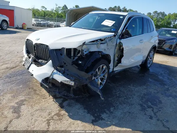 5UXCR6C0XL9C61560 2020 BMW X5 - Image 2