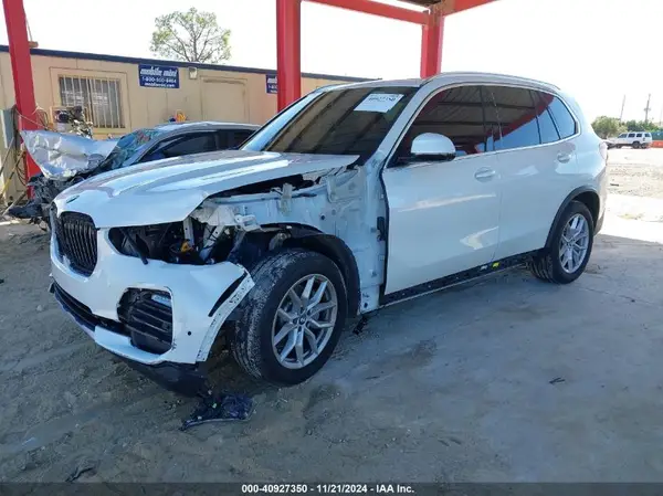 5UXCR6C0XL9C79427 2020 BMW X5 - Image 2