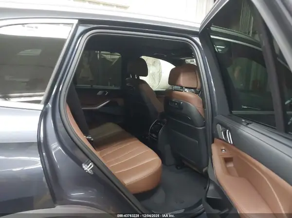5UXCR6C0XM9D89718 2021 BMW X5 - Image 8
