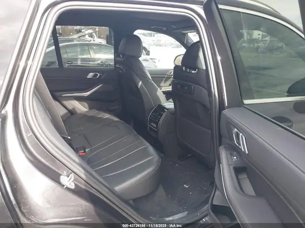 5UXCR6C0XM9F47457 2021 BMW X5 - Image 8