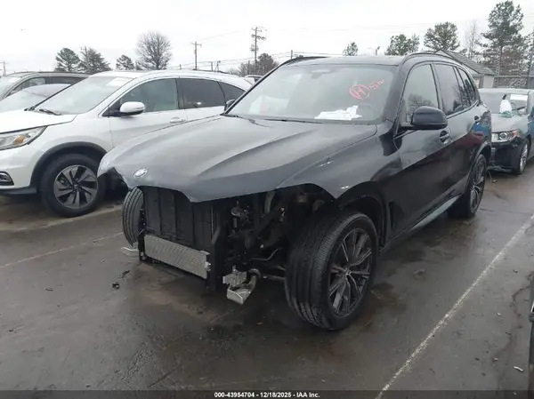 5UXCR6C0XM9F54828 2021 BMW X5 - Image 2