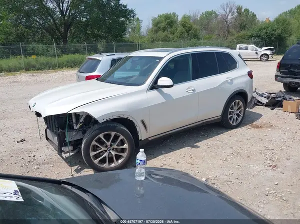 5UXCR6C0XM9G96614 2021 BMW X5 - Image 2
