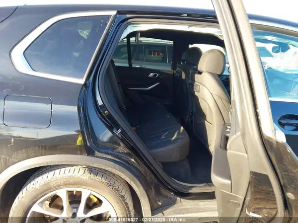 5UXCR6C0XM9H67200 2021 BMW X5 - Image 8
