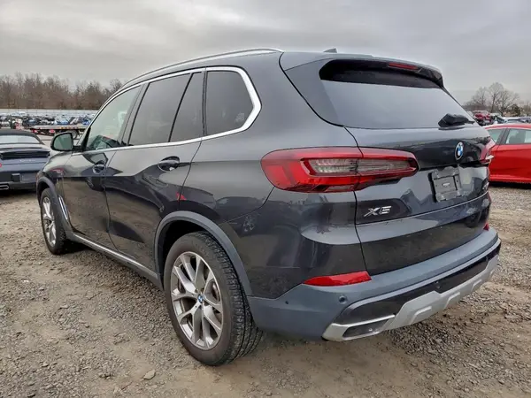 5UXCR6C0XM9H67231 2021 BMW X5 - Image 2