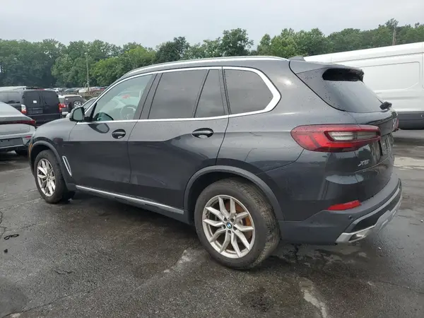 5UXCR6C0XN9K77693 2022 BMW X5 - Image 2