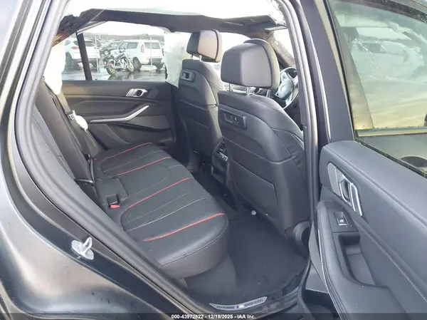 5UXCR6C0XN9L07601 2022 BMW X5 - Image 8