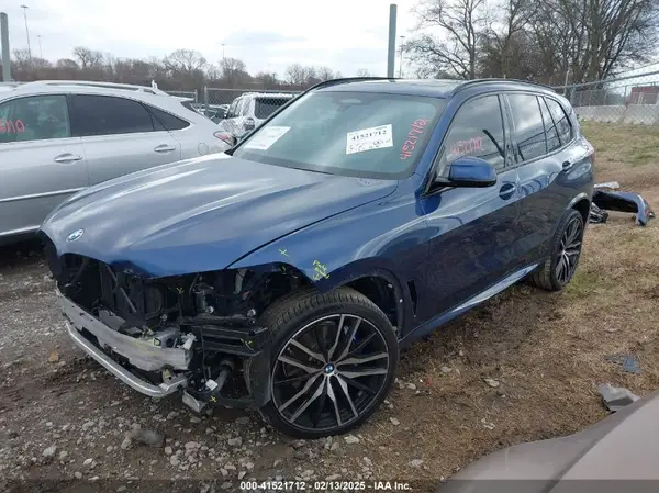 5UXCR6C0XN9L81312 2022 BMW X5 - Image 2