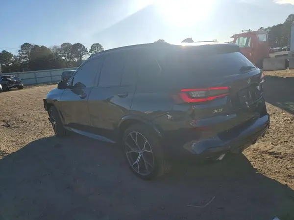 5UXCR6C0XN9L85442 2022 BMW X5 - Image 2