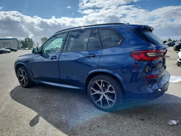 5UXCR6C0XN9M53268 2022 BMW X5 - Image 2