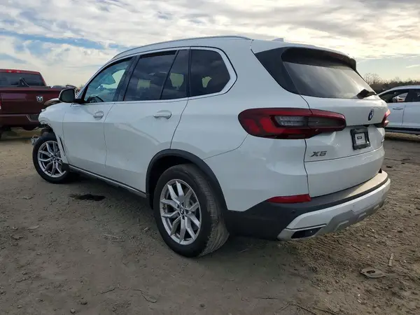 5UXCR6C0XN9M93706 2022 BMW X5 - Image 2
