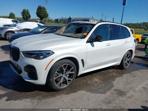 5UXCR6C0XP9P31217 2023 BMW X5 - Image 2